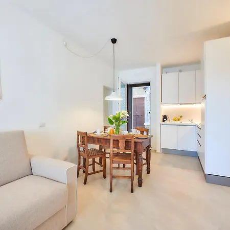 Appartamento Sisters' House *