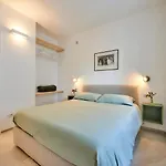Sisters' House *