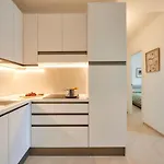 아파트 Sisters' House